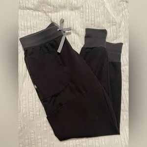 Black SP figs joggers